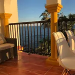 Balcon Del Mar 2-3 A, On The Front شقة